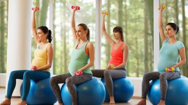 beremennye-s-gantelyami