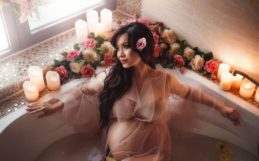 фотосессия беременной в ванне